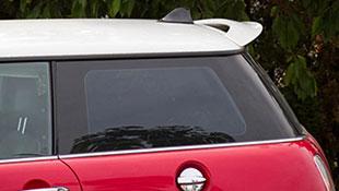 Mini Cooper con Antenna Pinna di Squalo Nera QualitySpCars
